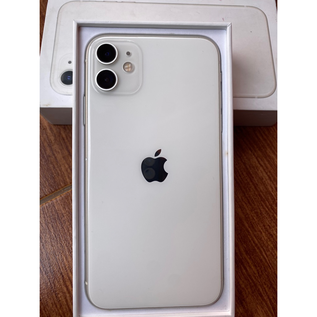 iphone  11 64gb iBox