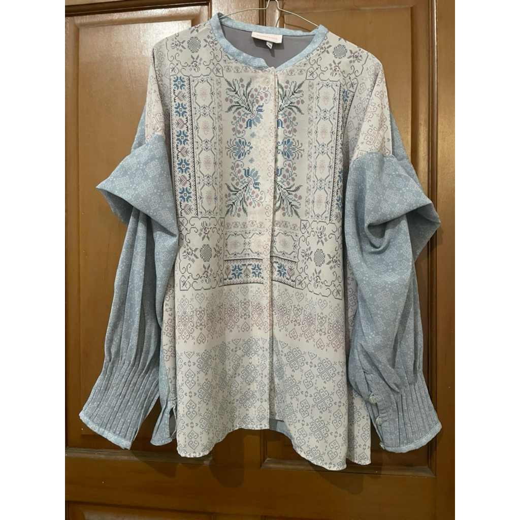 Ria Miranda Dava Top