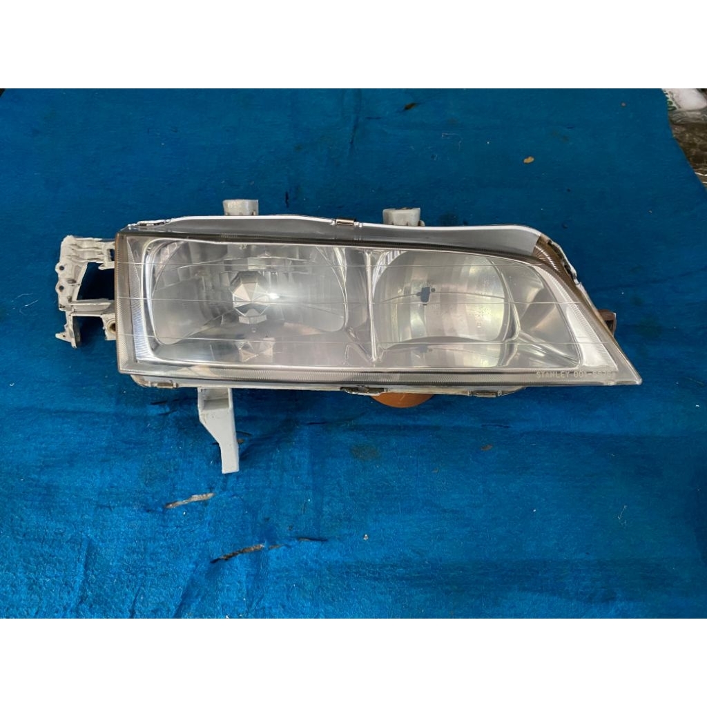 Headlamp reflektor lampu depan honda Accord cielo original kanan