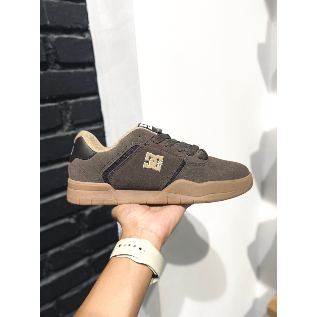 Sepatu DC Shoes Central ( 210 )