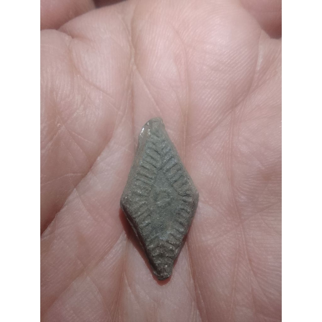 benda kuno Wesi towo