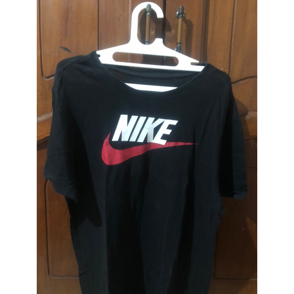 kaos nike size M bekas
