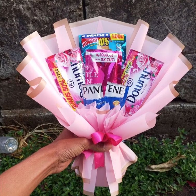 Buket Sabun Pewangi Ukuran M ±30–35 cm | Hadiah Unik & Wangi Tahan Lama