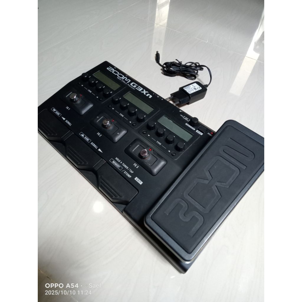 Efek Gitar Zoom G3xn
