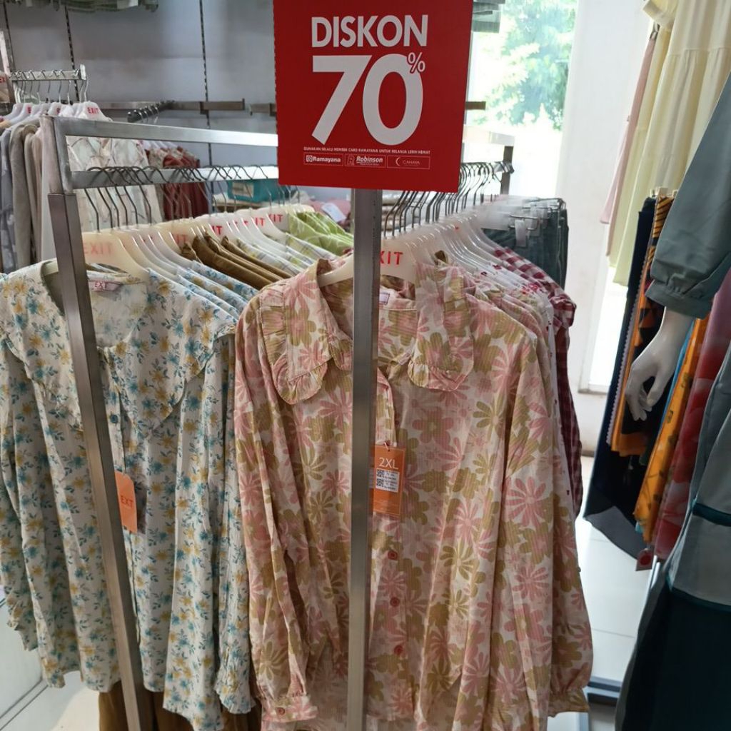 BLOUSE DAN KULOT EXIT SALE 70℅