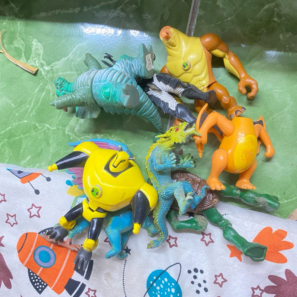 (Update 10 Okt 25) Mainan figure Hewan Junk Campur Preloved Murah