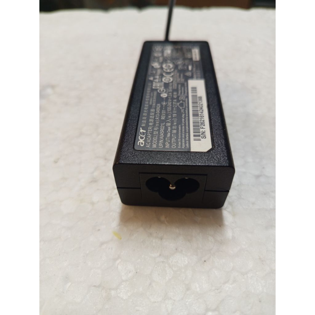 Adaptor Acer A13-045N2A