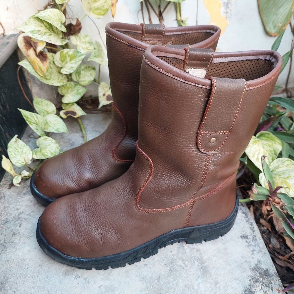 sepatu safety second krisbow size 41(26cm)