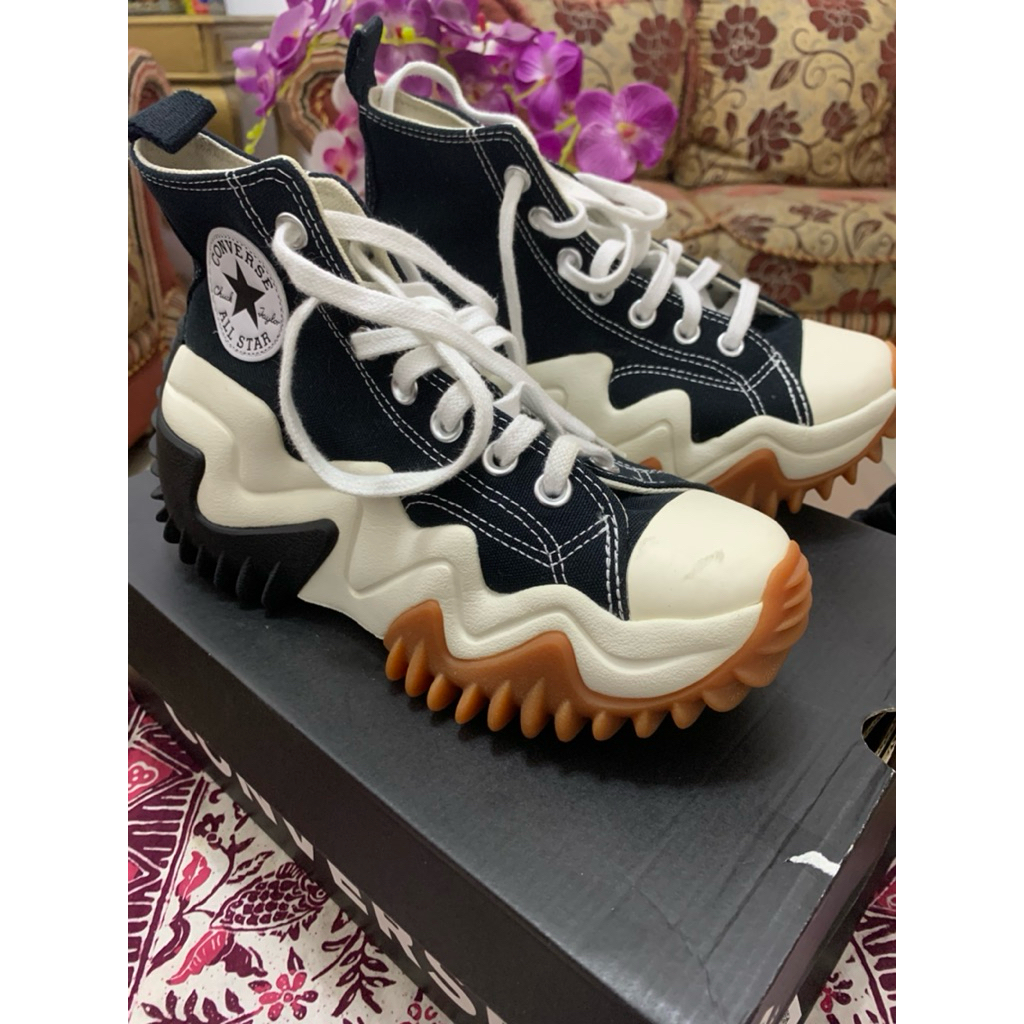 Preloved Converse Run Star Motion