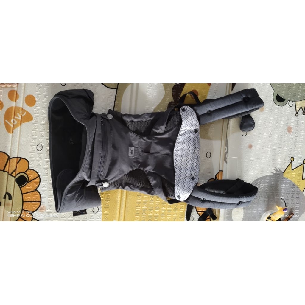 gendongan todbi hiden 2in1 preloved