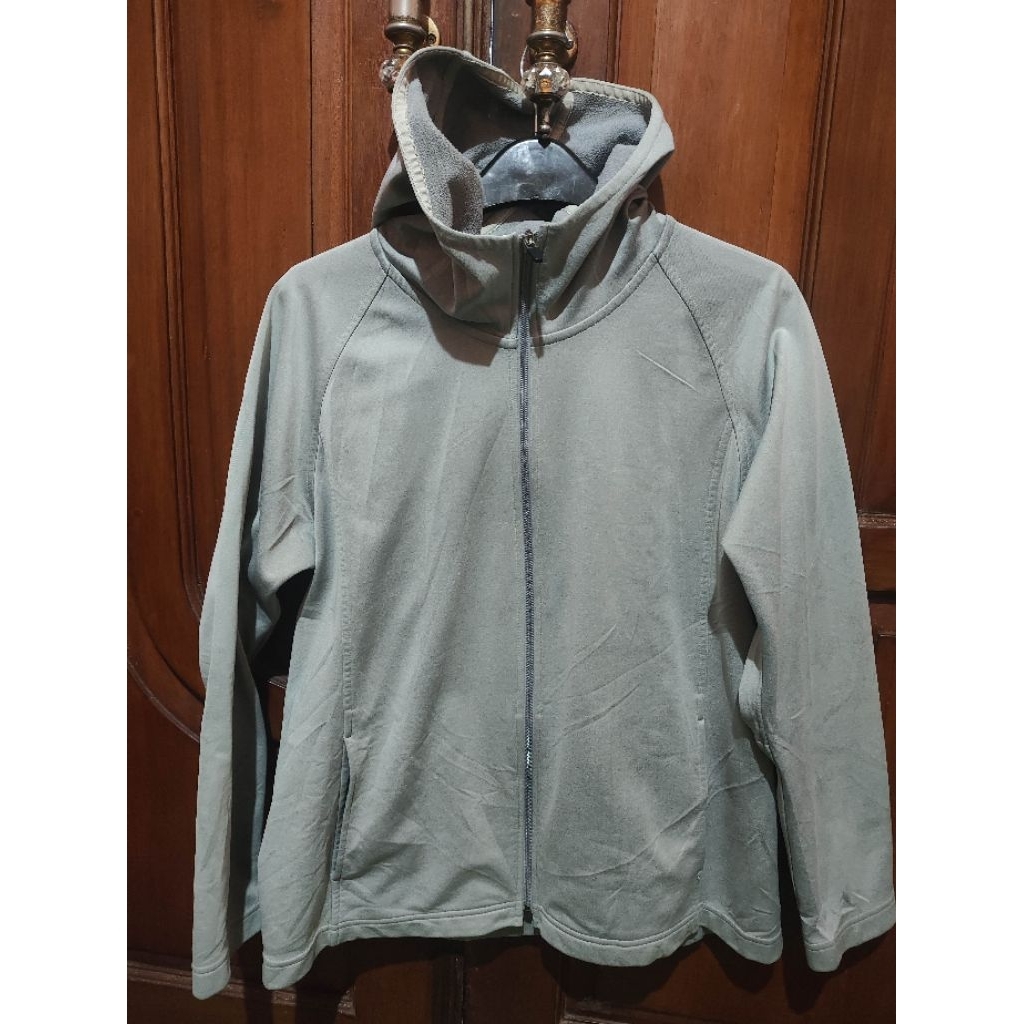 UNIQLO bahan scuba size M fit L ld110 PJ 65