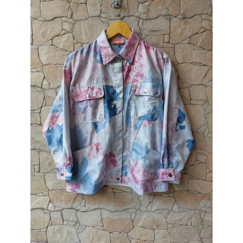 Ravena jaket Ria Miranda