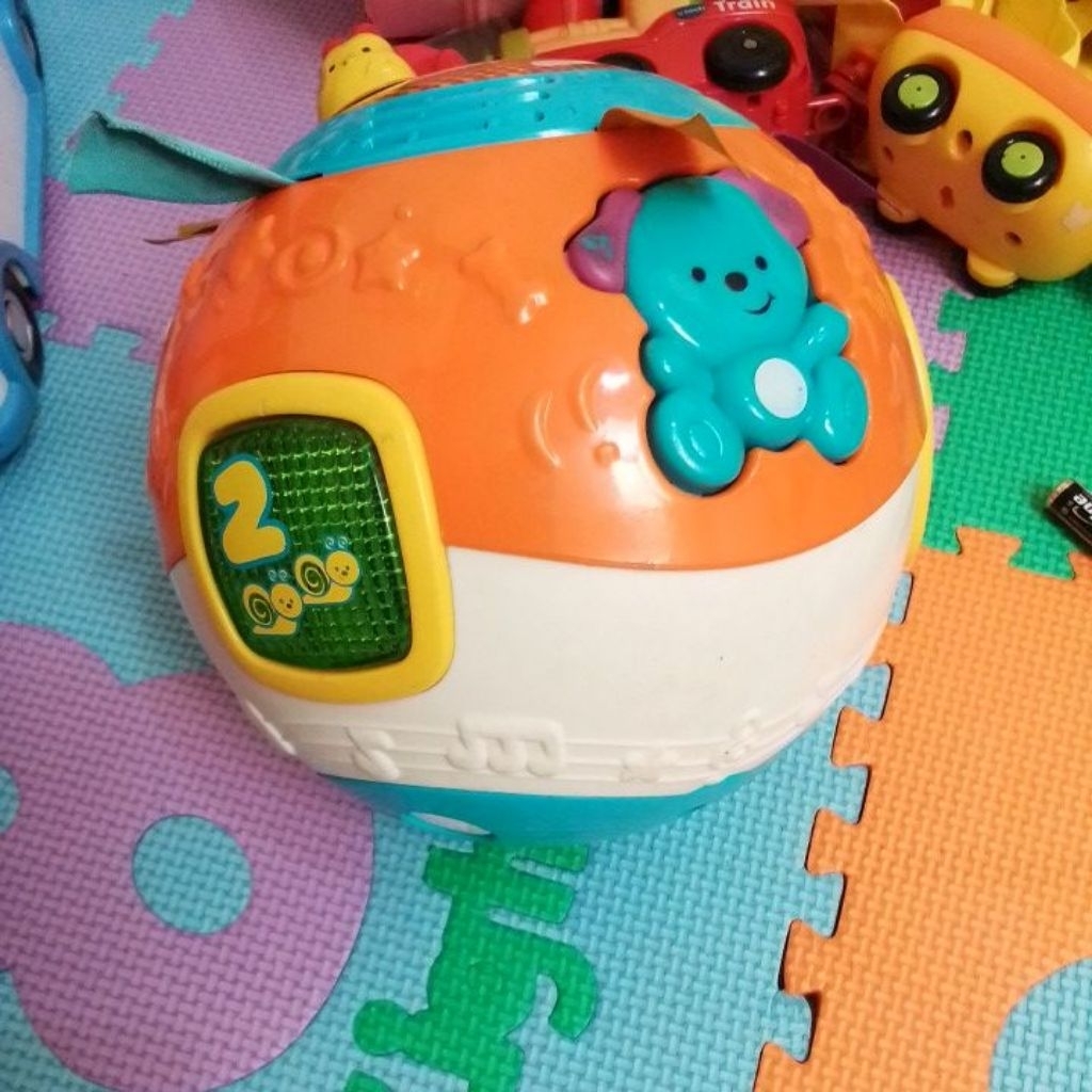 preloved crawl ball vtech