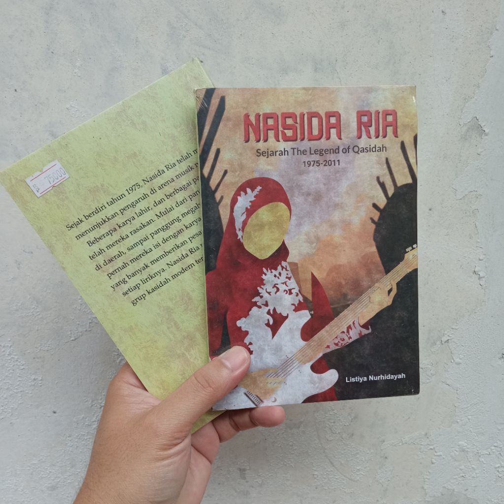 Buku Nasida Ria - Sejarah Legend of Qasidah 1975-2011
