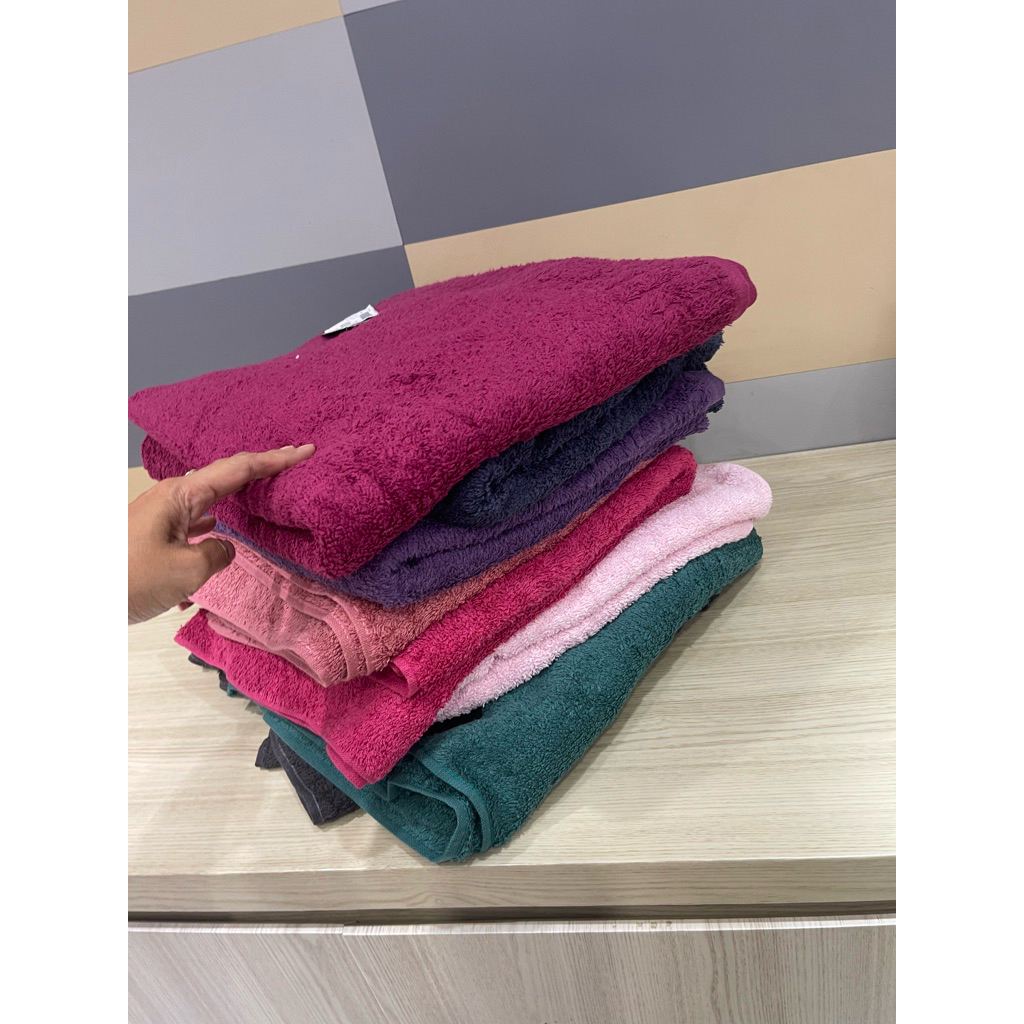 HANDUK HUSH PUPPIES UKURAN 70x135cm