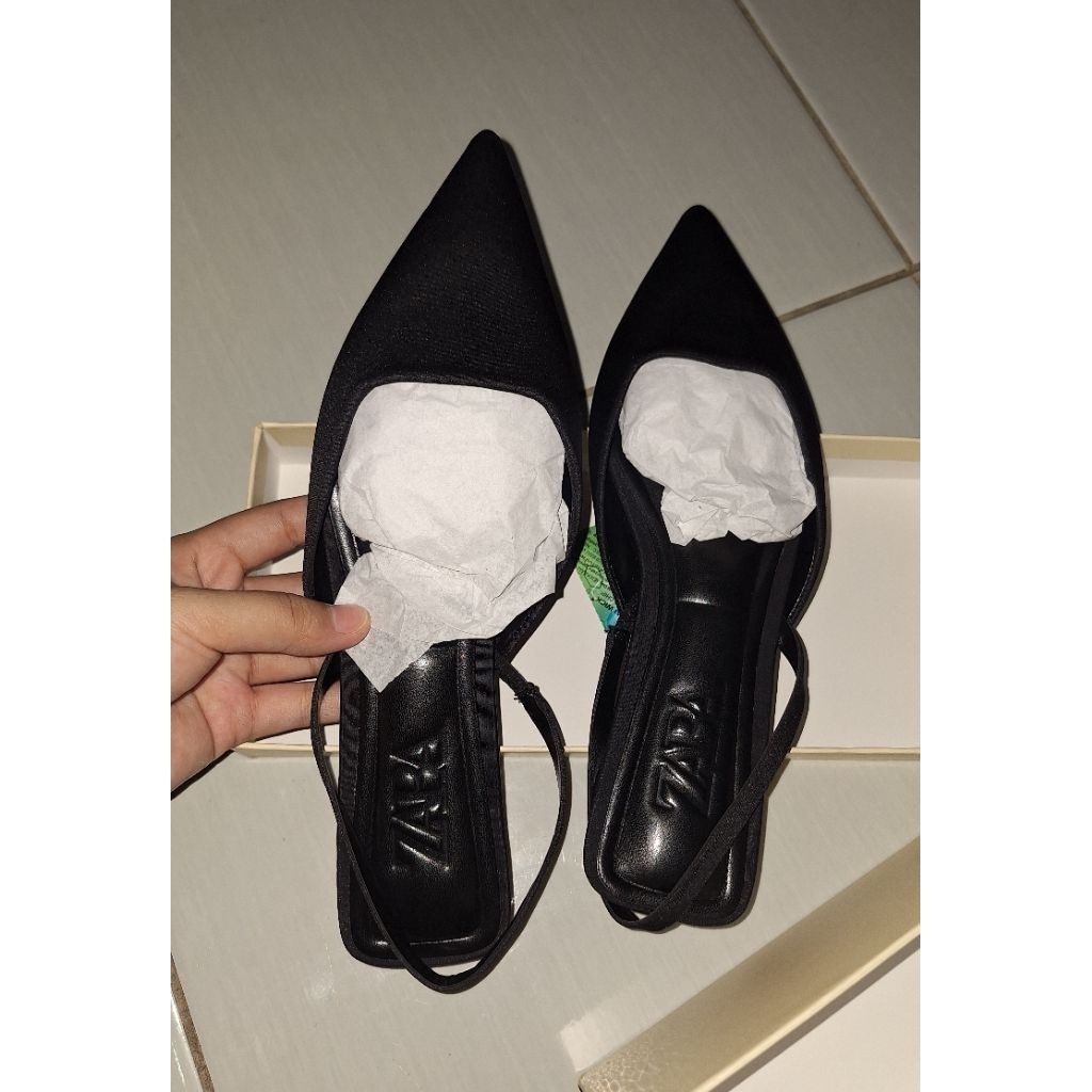 Flat shoes zara