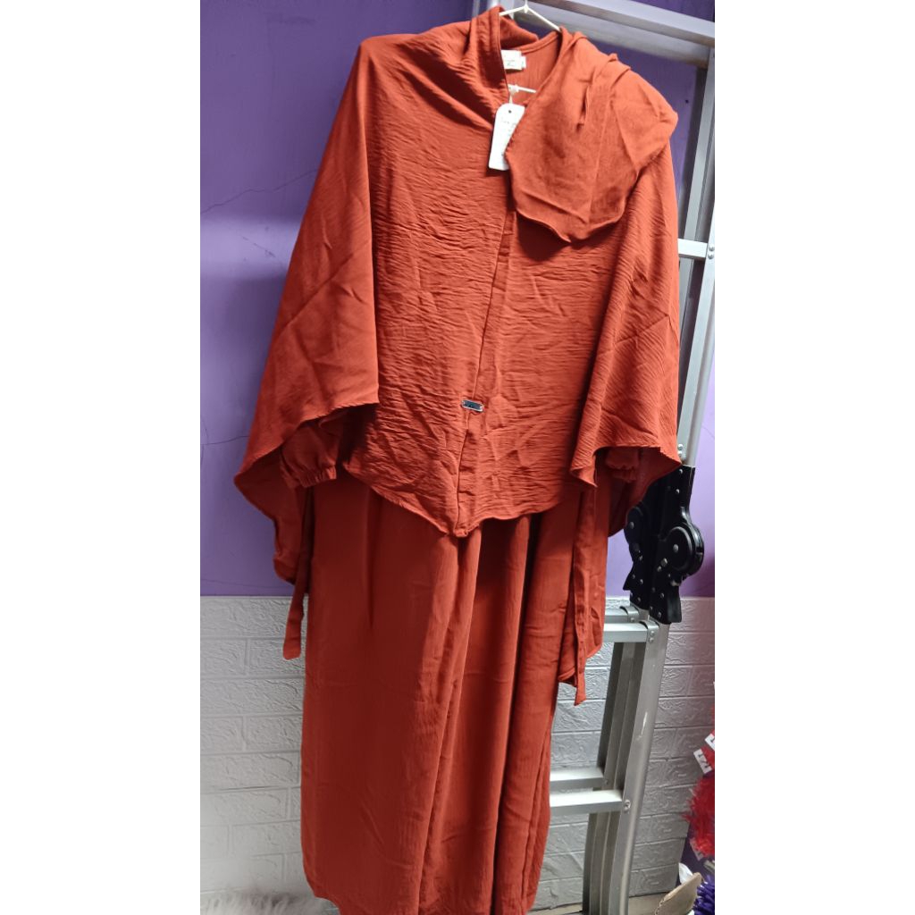 1 set gamis + hijab parayou