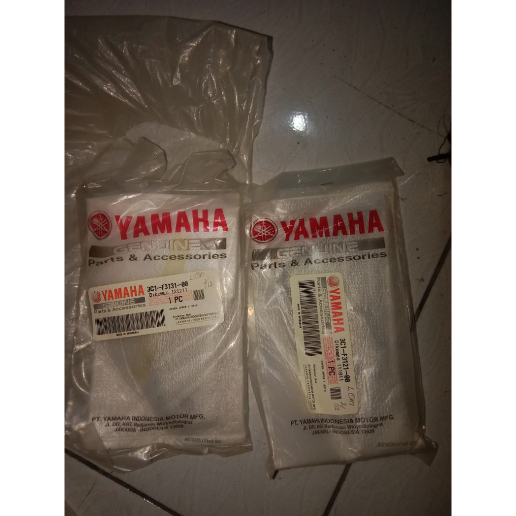Kupingan dudukan lampu Vixion old bulat 1set(kiri kanan) original YGP