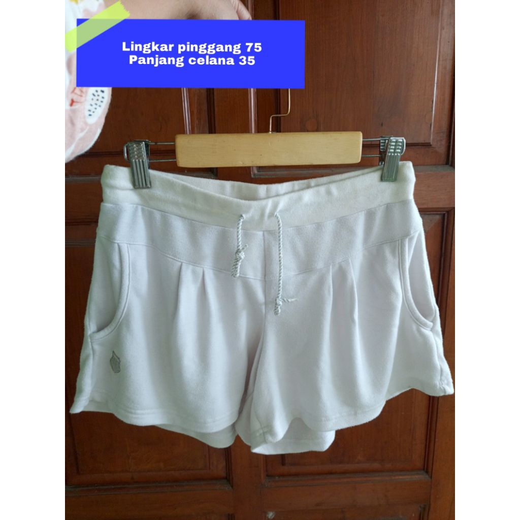 pl celana hotpant putih olahraga