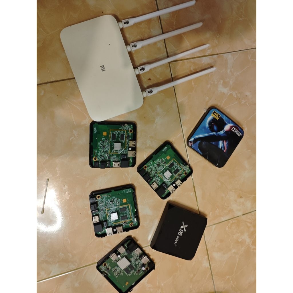 Paketan Router dan stb minta service