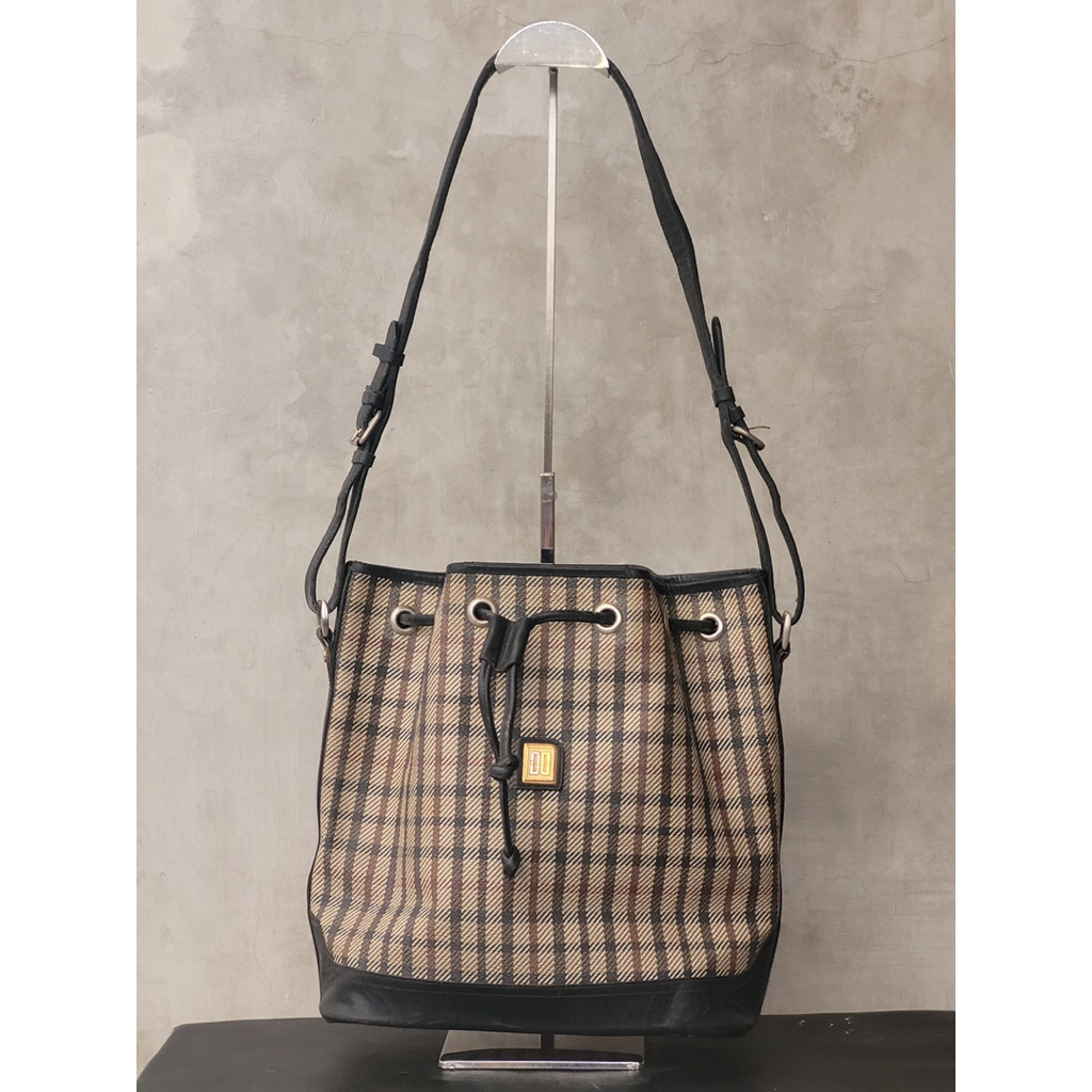 tas wanita/ tas serut/ daks