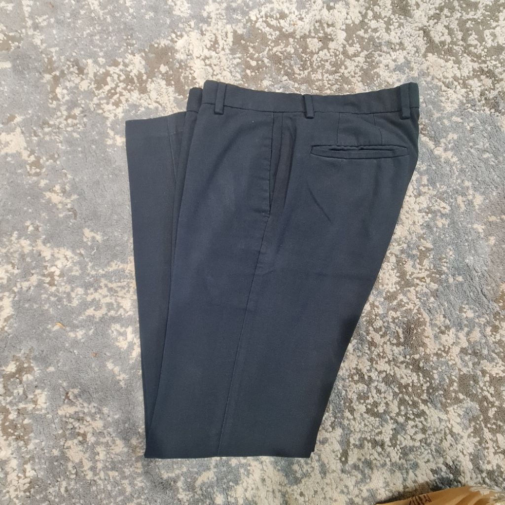 Celana kerja cowok brand TOPMAN