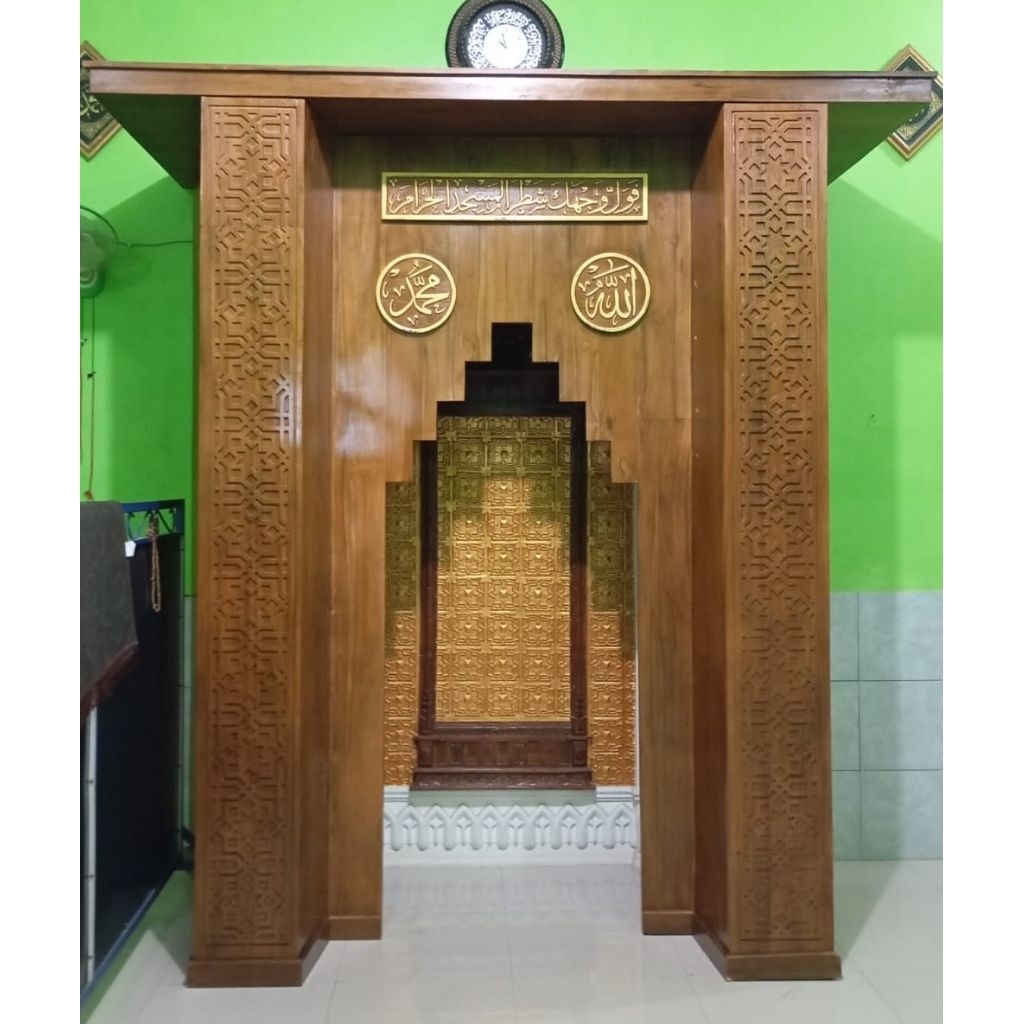 Mihrab Masjid Mushola Kaligrafi Ornamen Kayu Jati