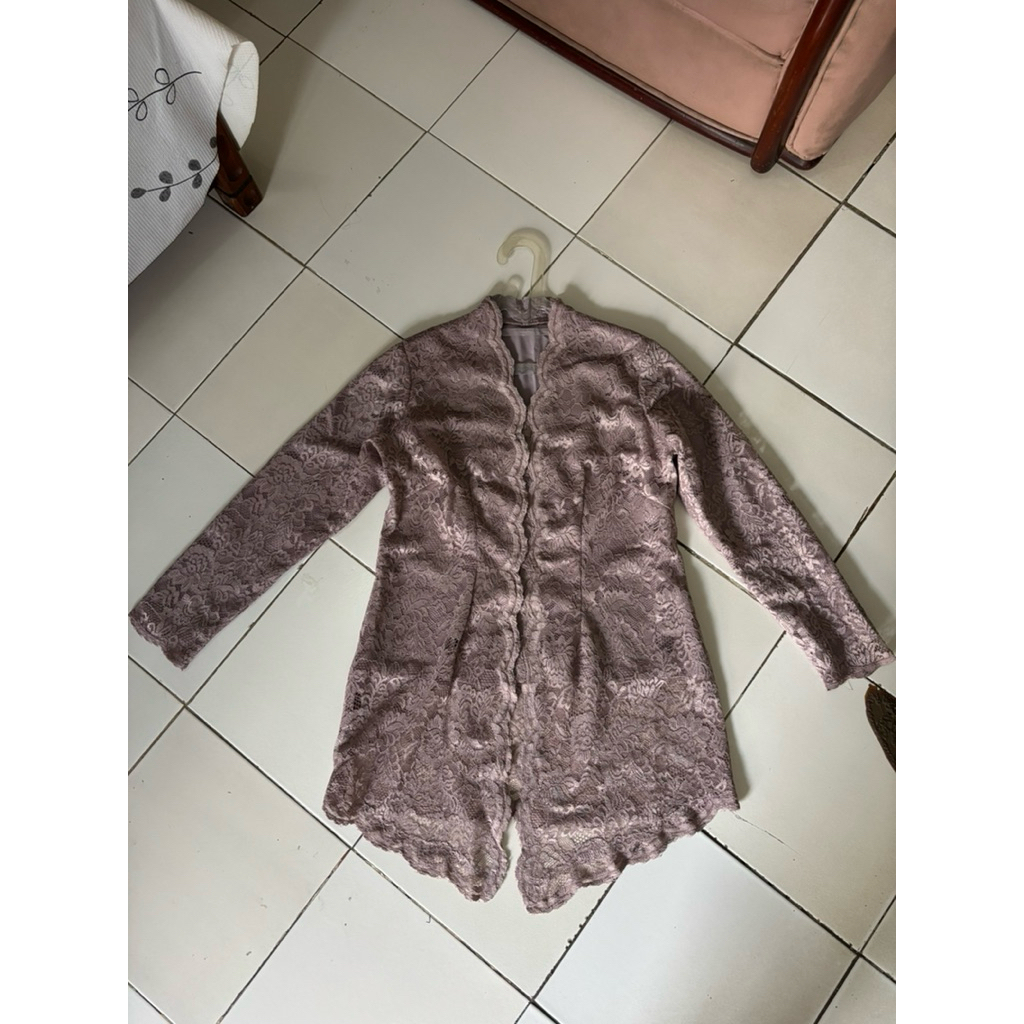 Kebaya modern brukat batik mauve preloved bekas