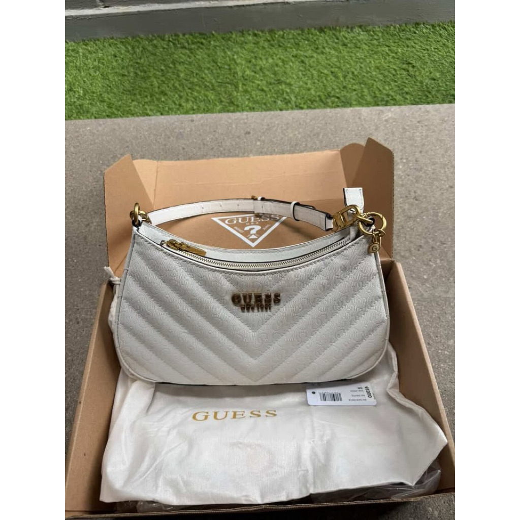preloved bag guess white