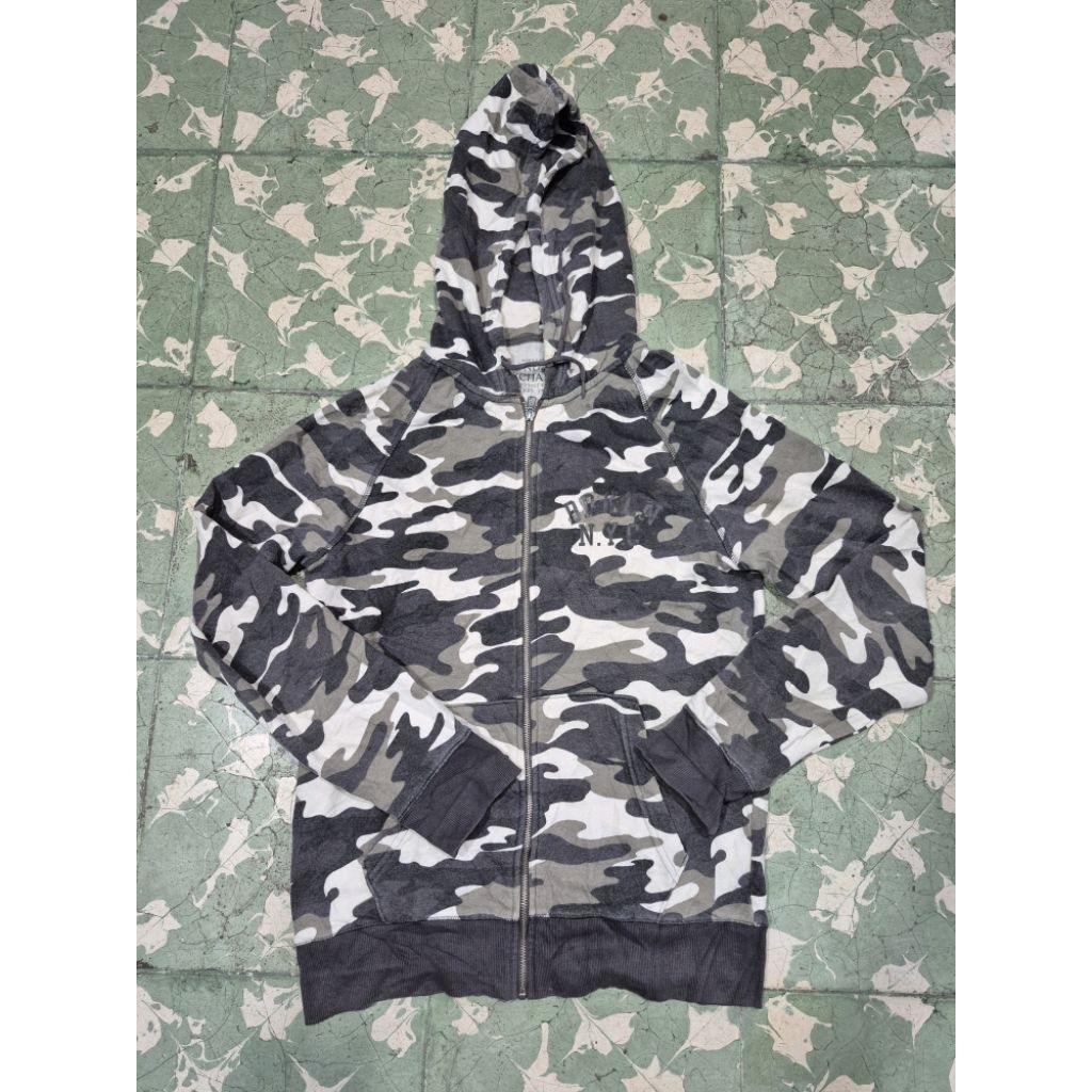 Hoodie Camo Beyond Style Pria(M)
