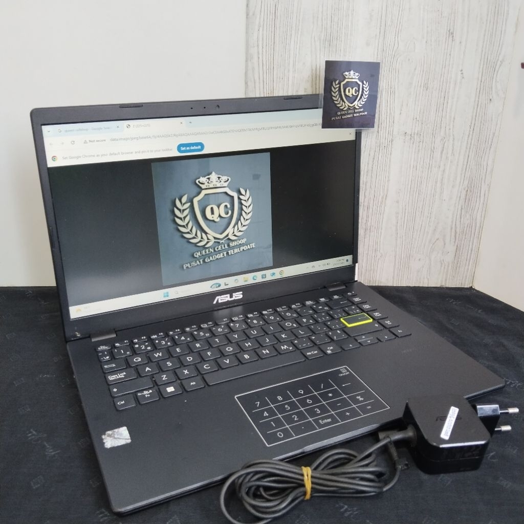 LAPTOP ASUS VIVOBOOK E410MAB-L410MA PENTIUM SILVER N5030 4GB SSD 128GB 14INCH SECOND BERGARANSI