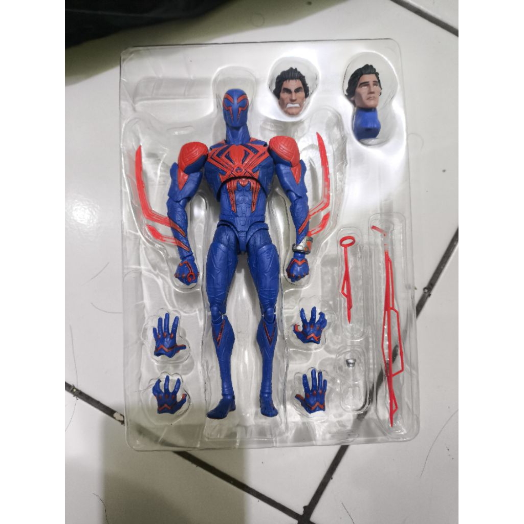 CT Toys Spiderman 2099 - Miguel O'hara - Shf spiderman 2099 recast - spiderverse