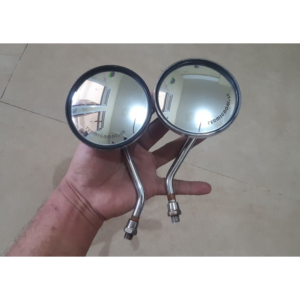 spion vintage tiang pendek