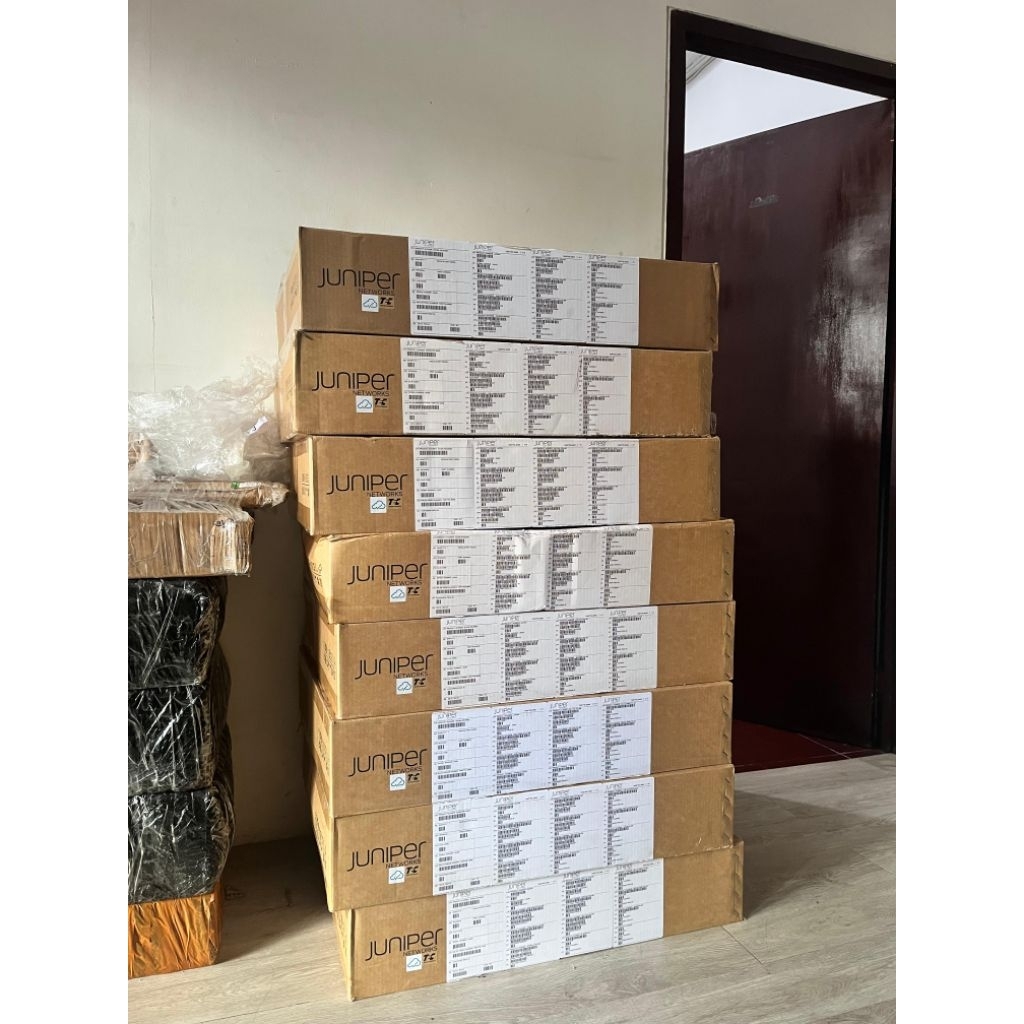 JUNIPER MX 204 HW BASE 100G*8