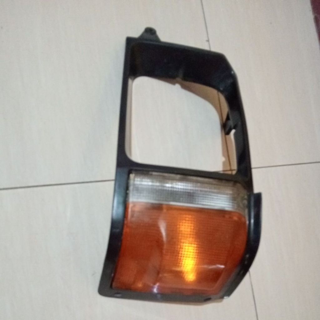 sein kijang super dan ring lampu kanan kiri original asli Toyota koito japan copotan