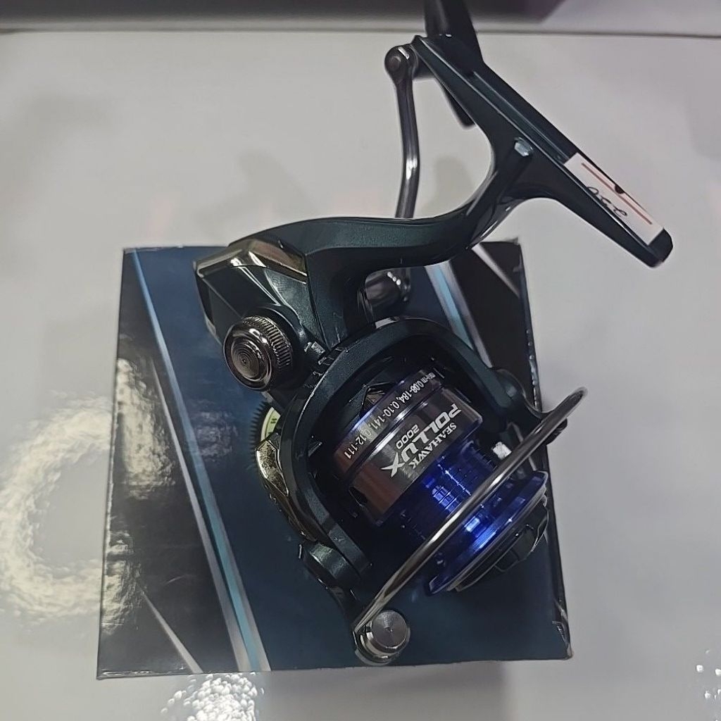 Reel Spinning Seahawk Pollux