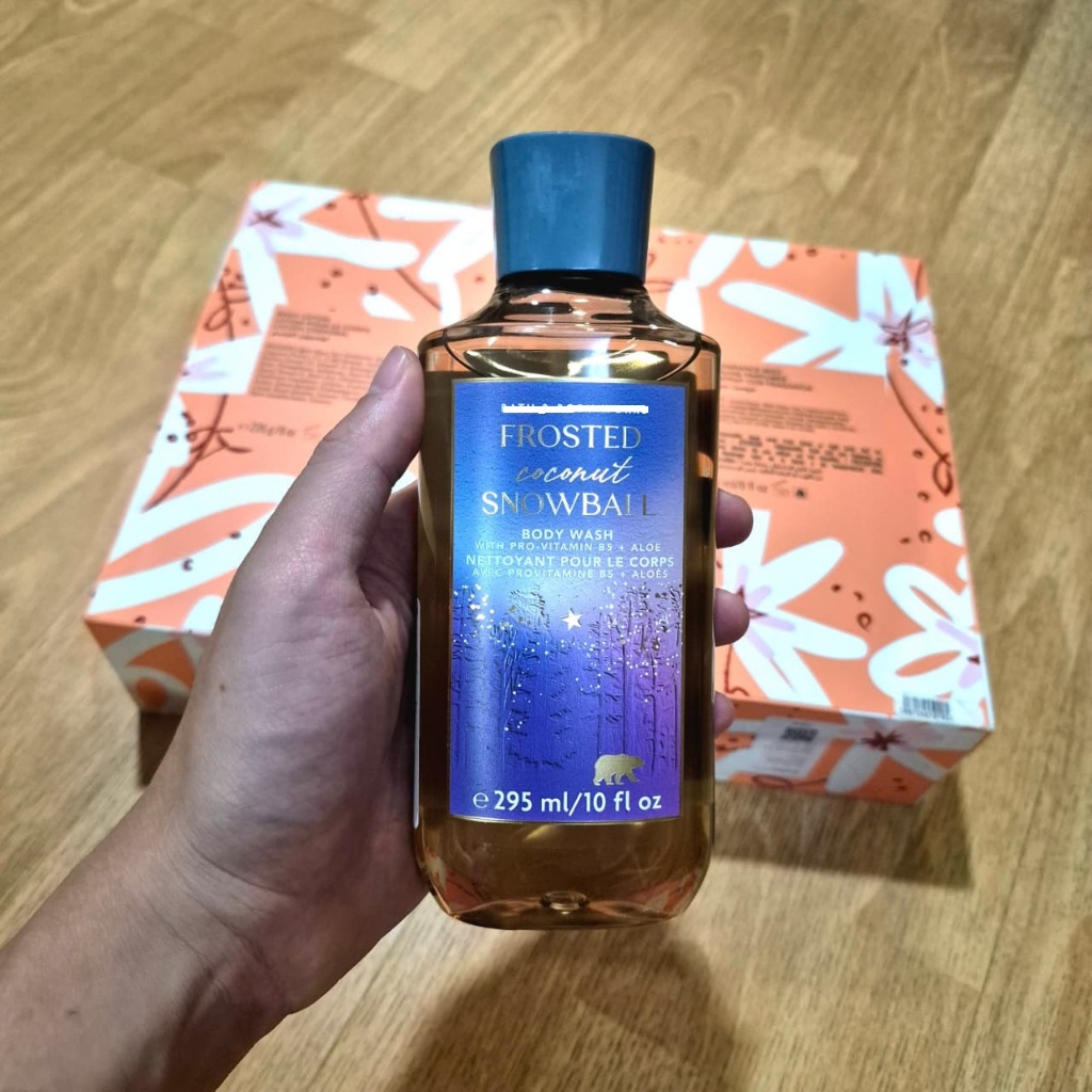 BBW Frosted Coconut Snowball Shower Gel - Body Wash 295ml Original