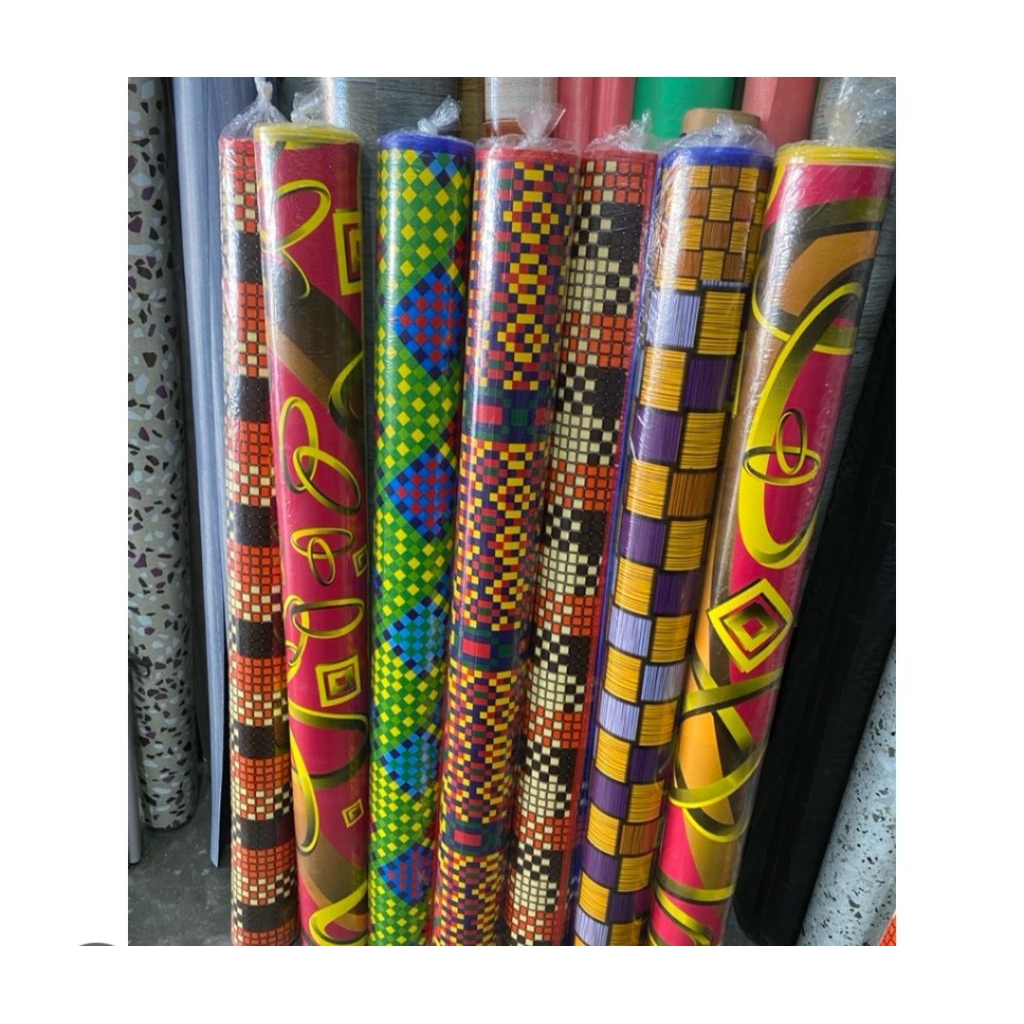 Tikar spon plastik ukuran 150cm. motif random