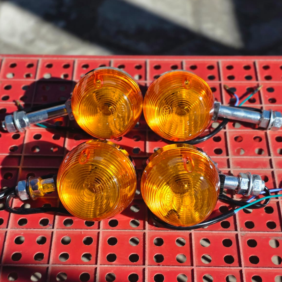 sen /riting CB200 Honda XL 1 set (2 biji ) lampu riting CB200 besi