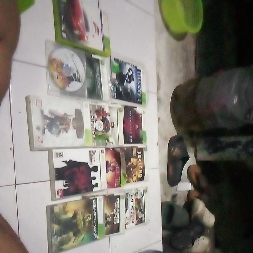 10 kaset Xbox 360+ 3 kaset Xbox 360 bonus