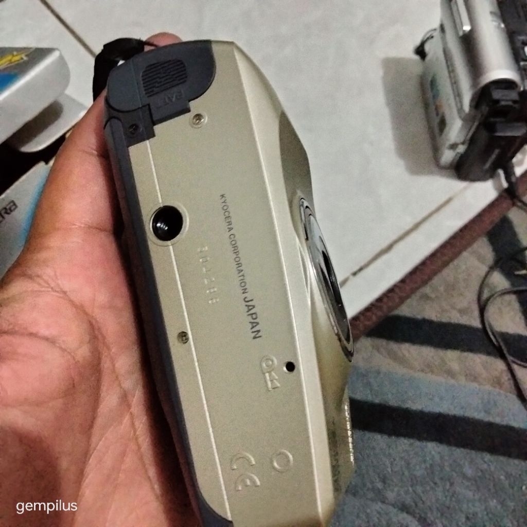 kamera yashica zoomate 80