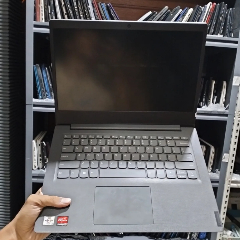 Laptop Lenovo V14-ADA AMD Athlon Gold 3150U Ram 4Gb Hdd 1Tb-4/128Gb Laptop Desain Entry Level Second