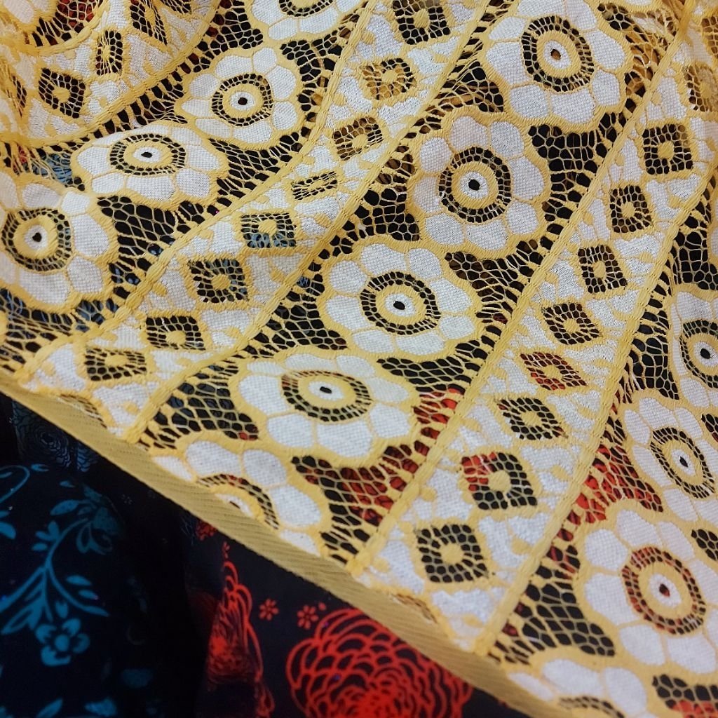 kain brokat premium  - kain brokat luxury  - kain brokat meteran  - kain brokat motif ( kuning)