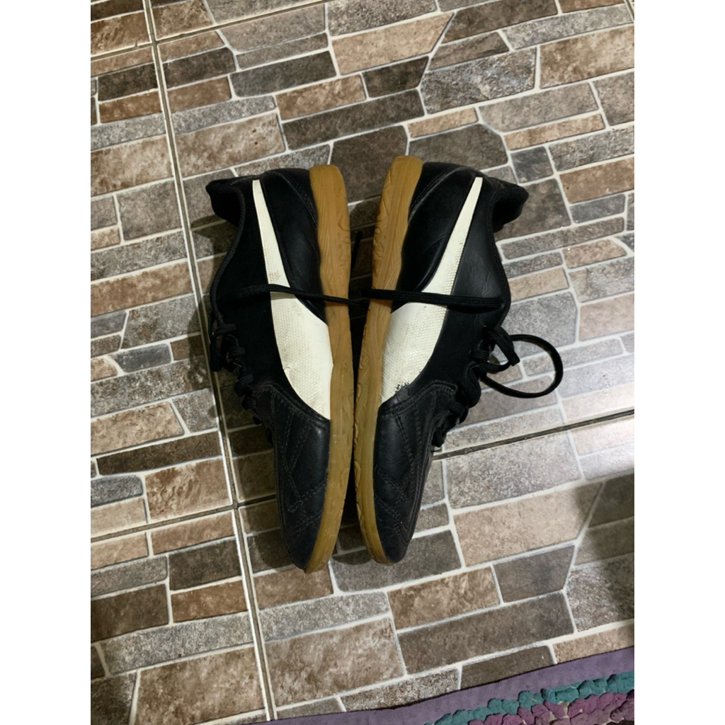 futsal puma 41 bekas