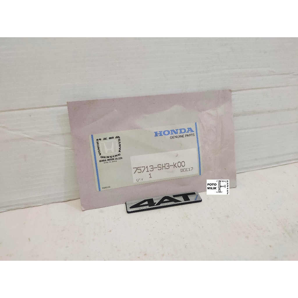 NOS Emblem AT Automatic Honda Grand Civic Nouva GC LX Wonder Accord Prestige Maestro