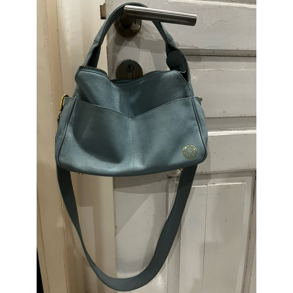 Tas Slempang Ria Miranda bahan Kulit Asli