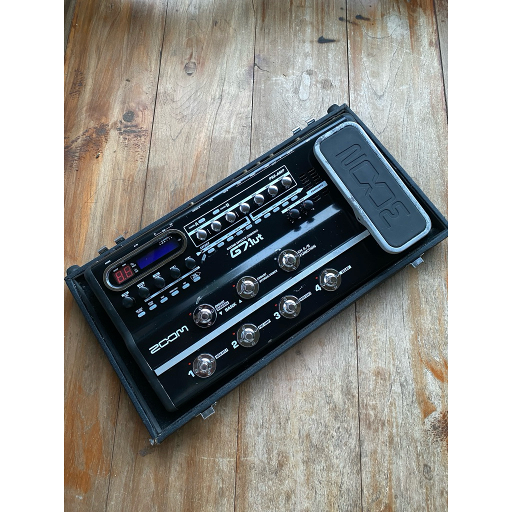 ZOOM G7.1ut