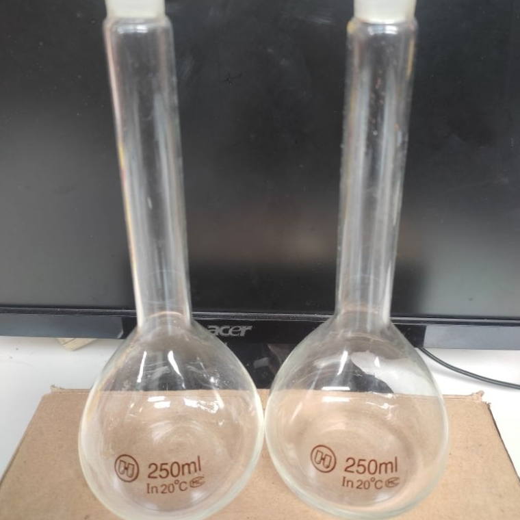 Labu Ukur 250 ml Tutup Kaca (Volumetric Flask 250ml) - Baru/Gres
