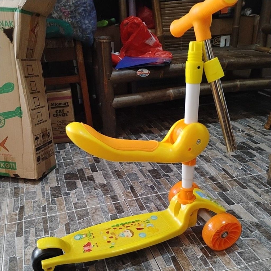 Mainan Anak SKUTER OTOPED 3 RODA 2 IN 1