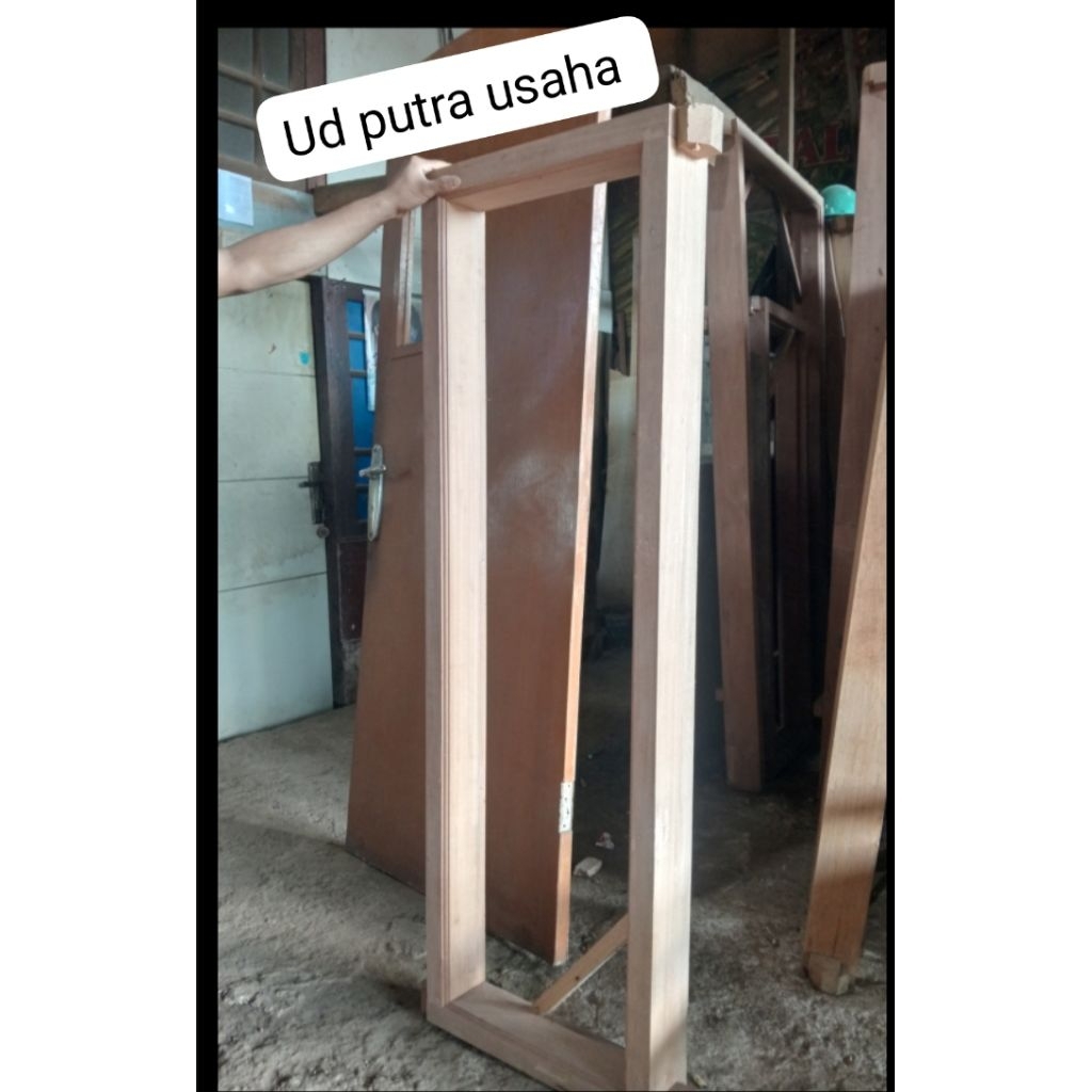 kusen jendela saja (tanpa daun) bahan kayu kamper dan Meranti full oven bisa custom ukuran